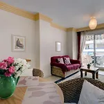 First Line Beach Apartment